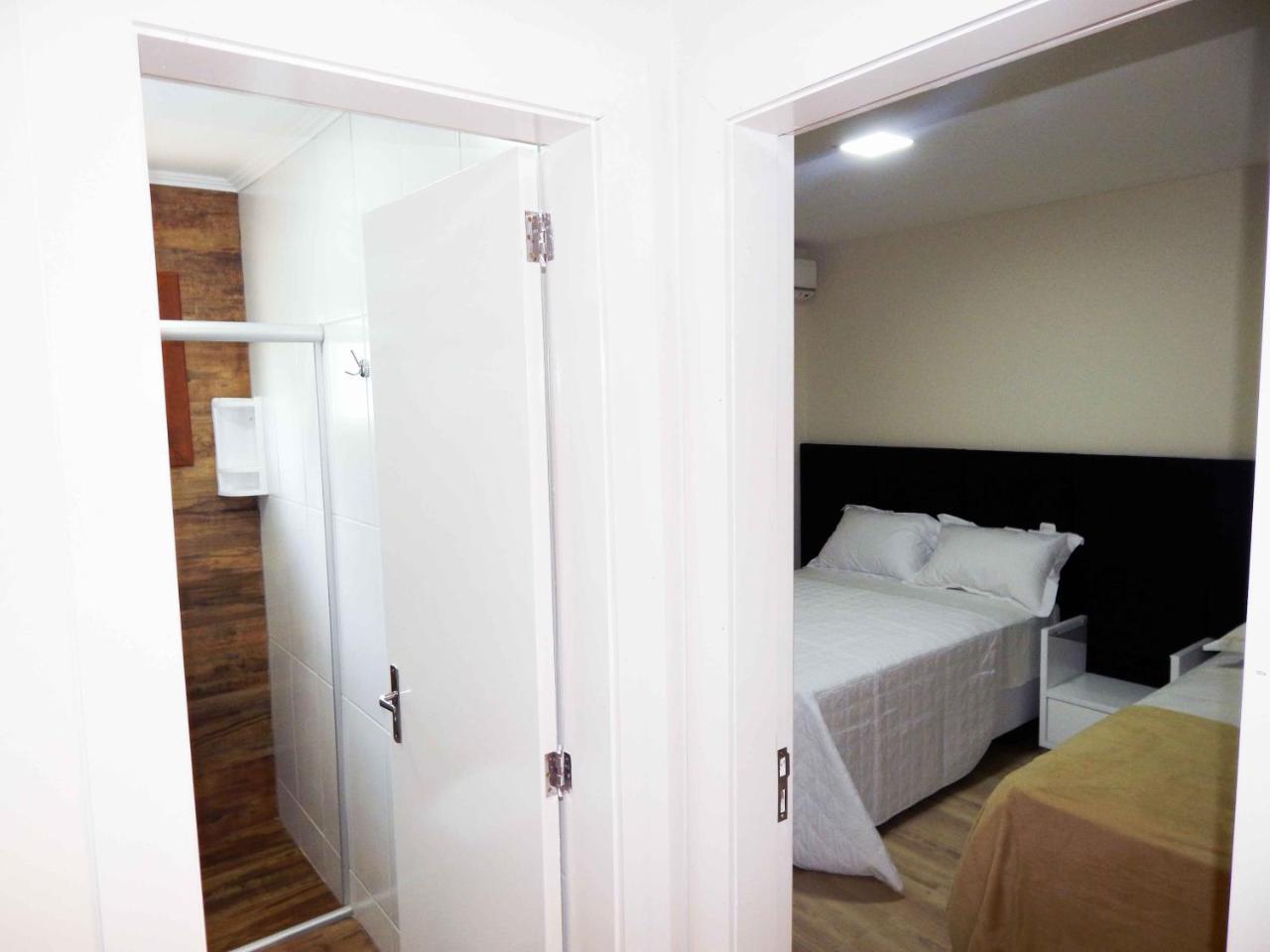 Flats Ouro Gramado Localizado A 900 Metros Da Entrada Do Centro De Gramadoアパートメント エクステリア 写真