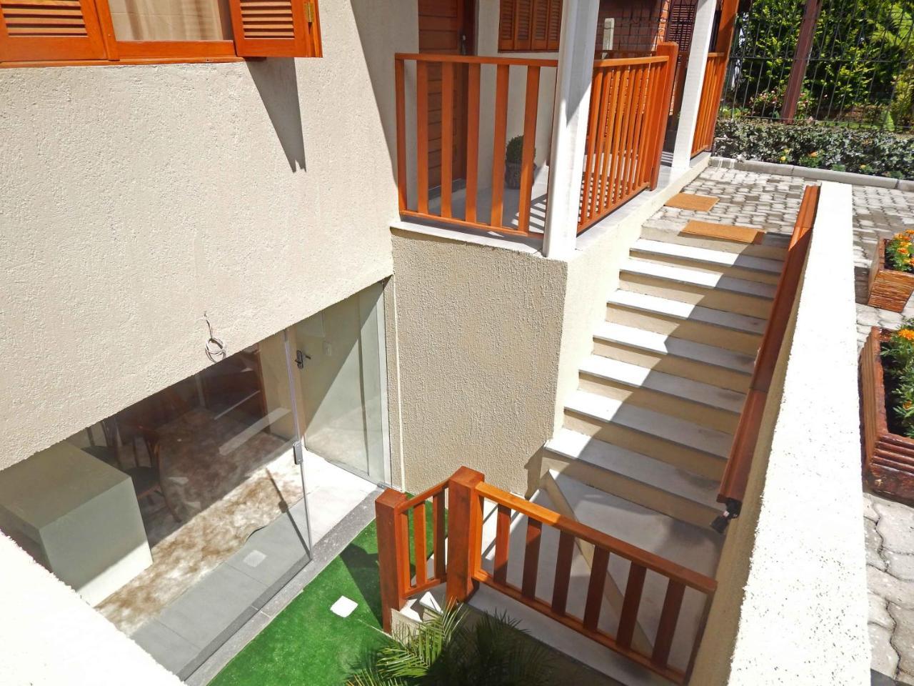 Flats Ouro Gramado Localizado A 900 Metros Da Entrada Do Centro De Gramadoアパートメント エクステリア 写真