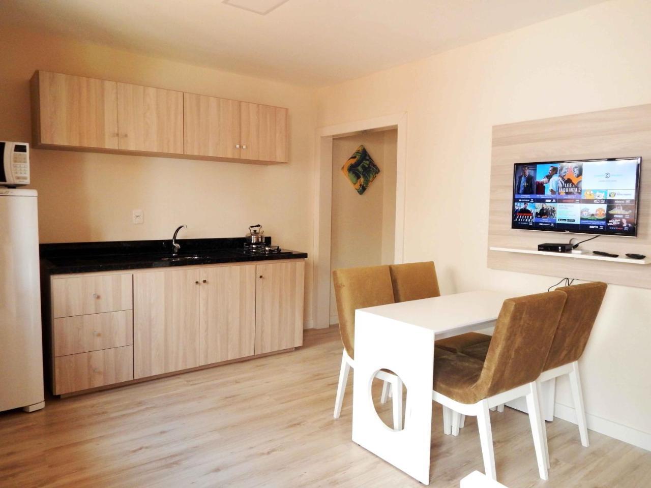 Flats Ouro Gramado Localizado A 900 Metros Da Entrada Do Centro De Gramadoアパートメント エクステリア 写真